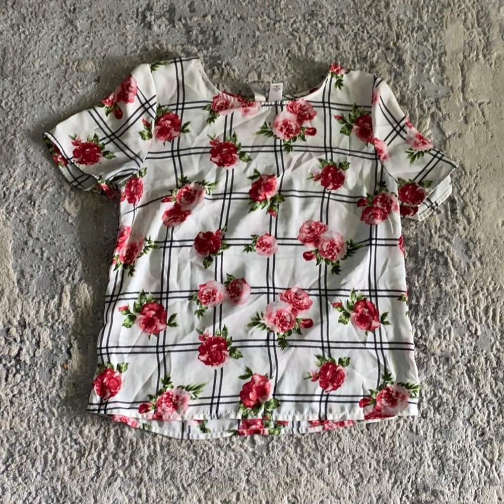 Forever 21 floral top. Small